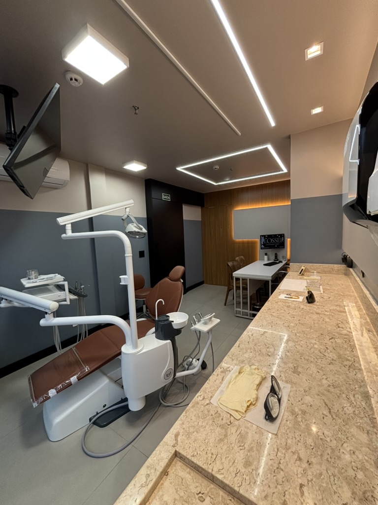 3BB6BDF2-3E4F-4CA7-8B02-5965C9F2FF9C_1_105_c