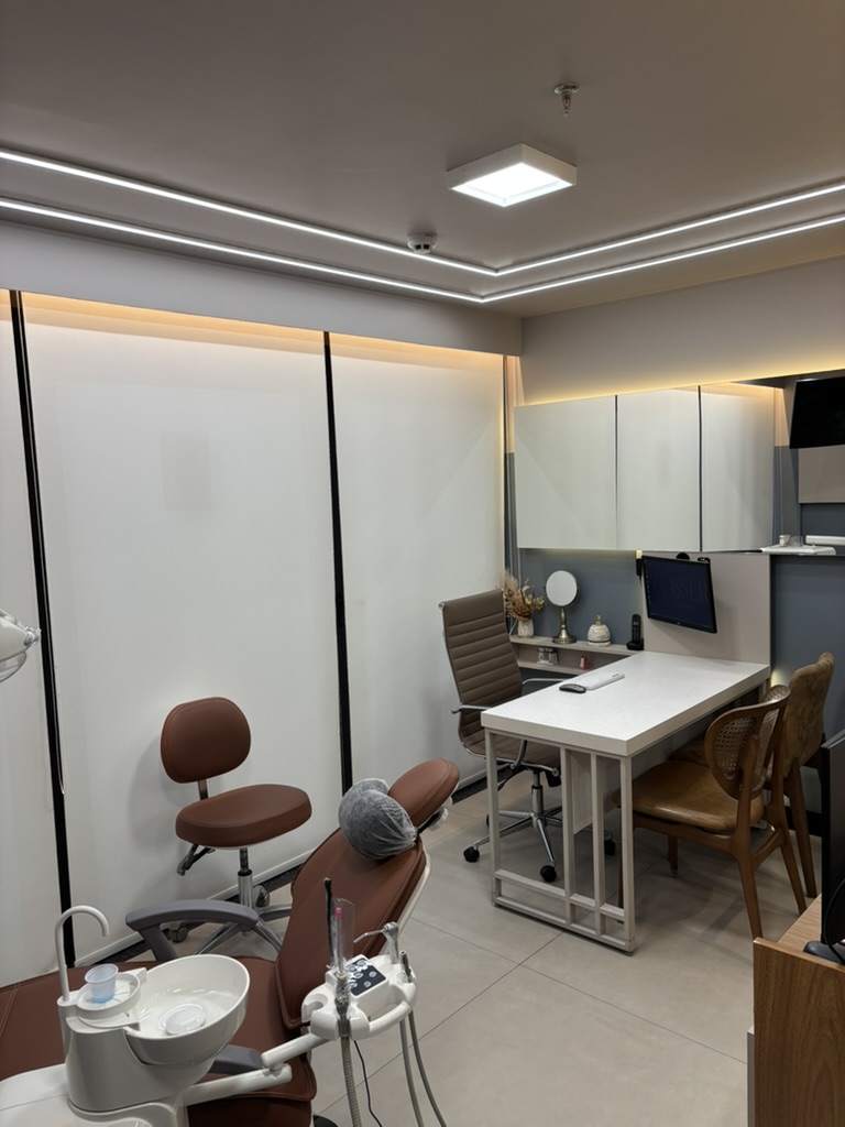 B6E38402-DD93-4CB3-BF0E-D42054B2547A_1_105_c