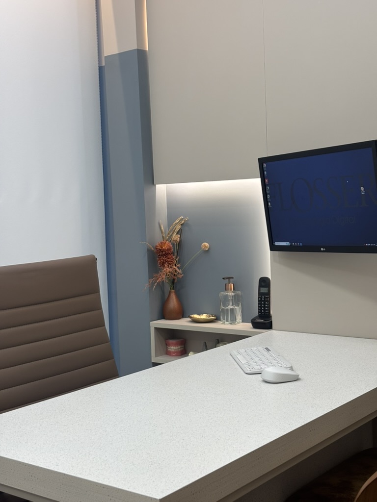 C11BB9F8-ACA2-4E9D-931D-3F2A91DE751A_1_105_c