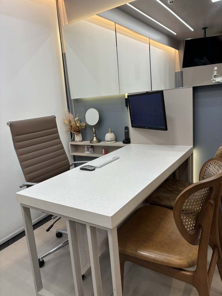 DA6B4C85-0DFC-43ED-8C93-F6F688DCFBD5_1_105_c