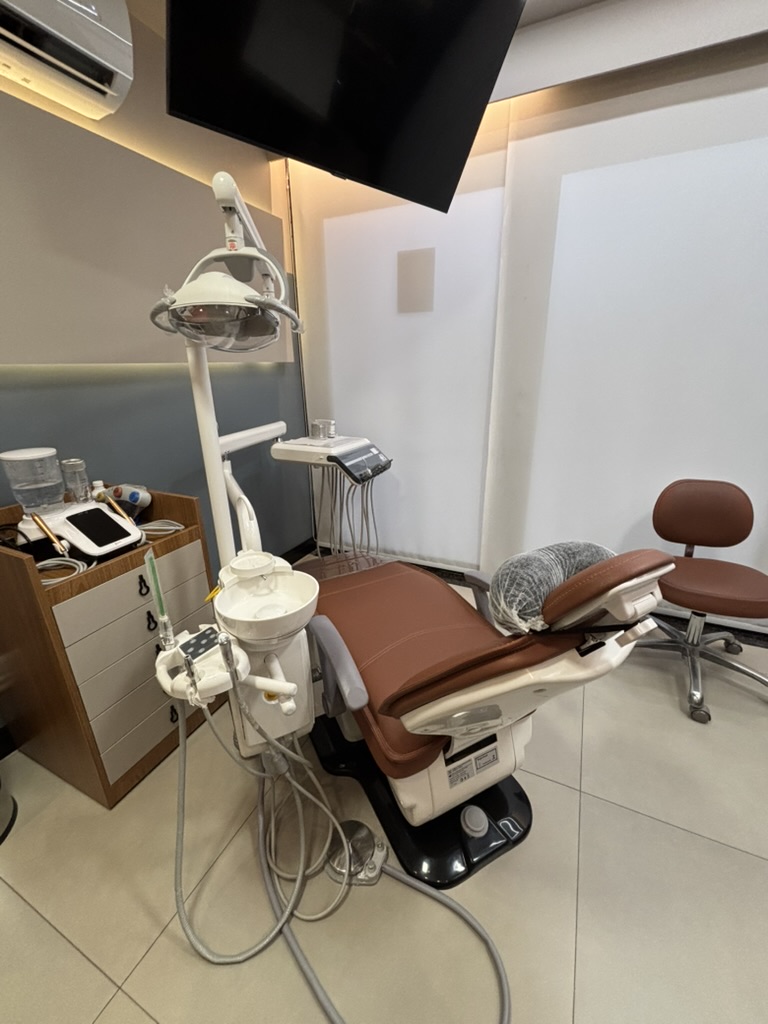 F77936A6-F9C2-48D2-97A6-1B52FB947AB6_1_105_c